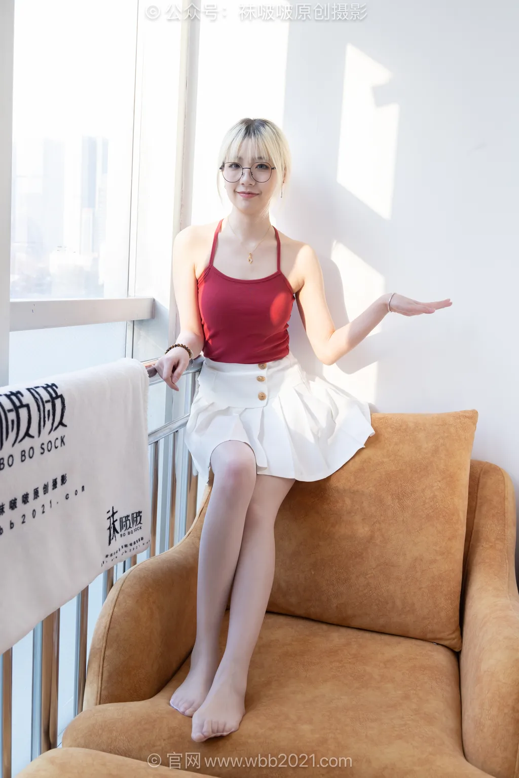 [BoBoSocks袜啵啵]NO.612 小甜豆-高跟鞋、油亮薄白丝[150P/1V/5.44GB]-美图