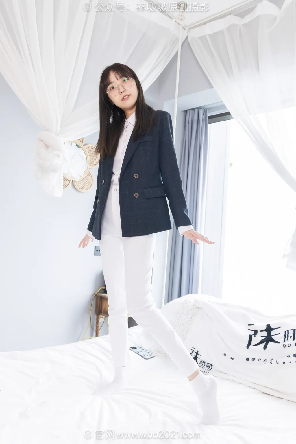 [BoBoSocks袜啵啵]NO.613 稚予-长靴、板鞋、白棉袜、裸足[160P/1V/6.28GB]-美图