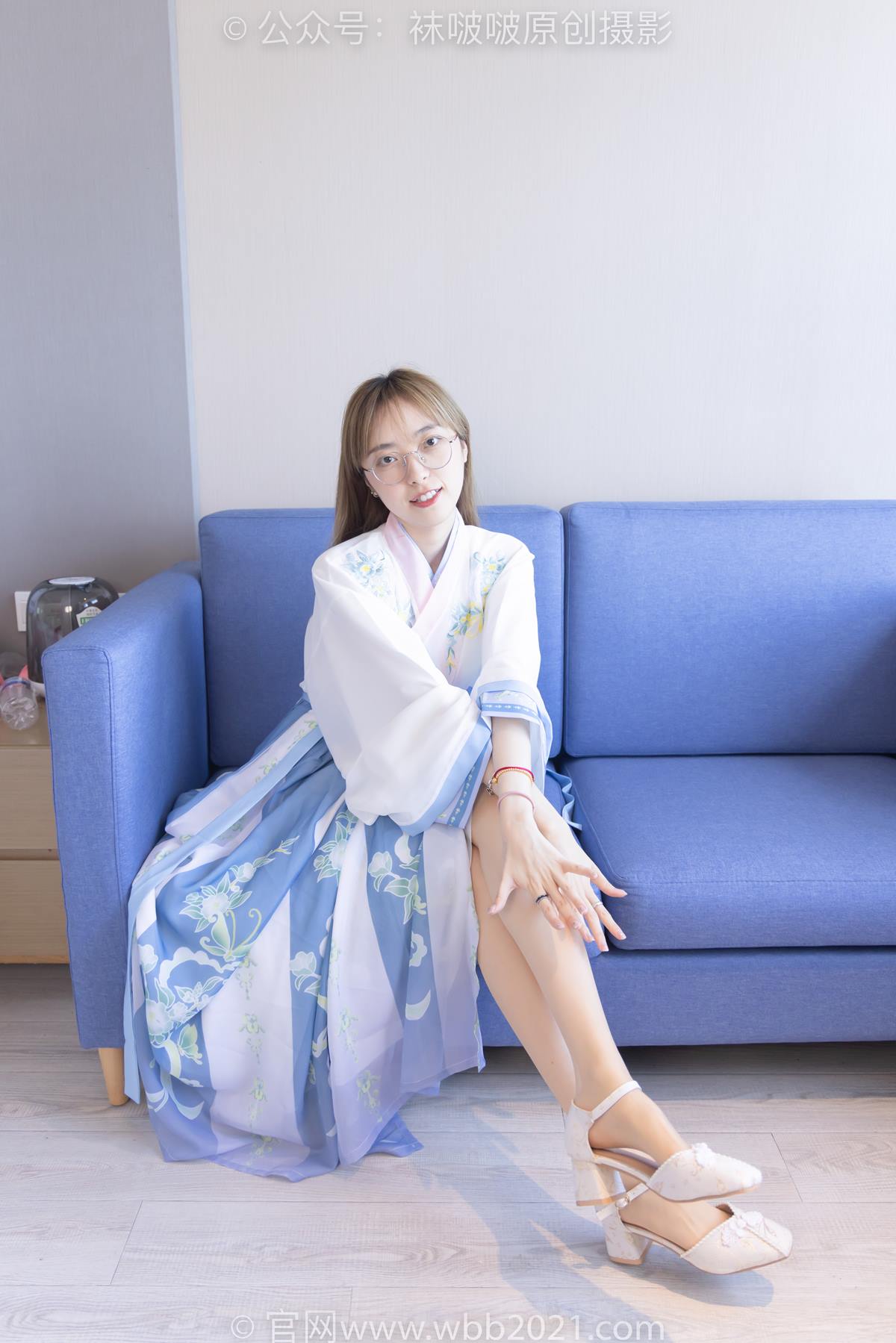 图片[3]-[BoBoSocks袜啵啵]NO.564 稚予-汉服、高跟鞋、薄肉丝[140P/1V/6.14GB]-美图