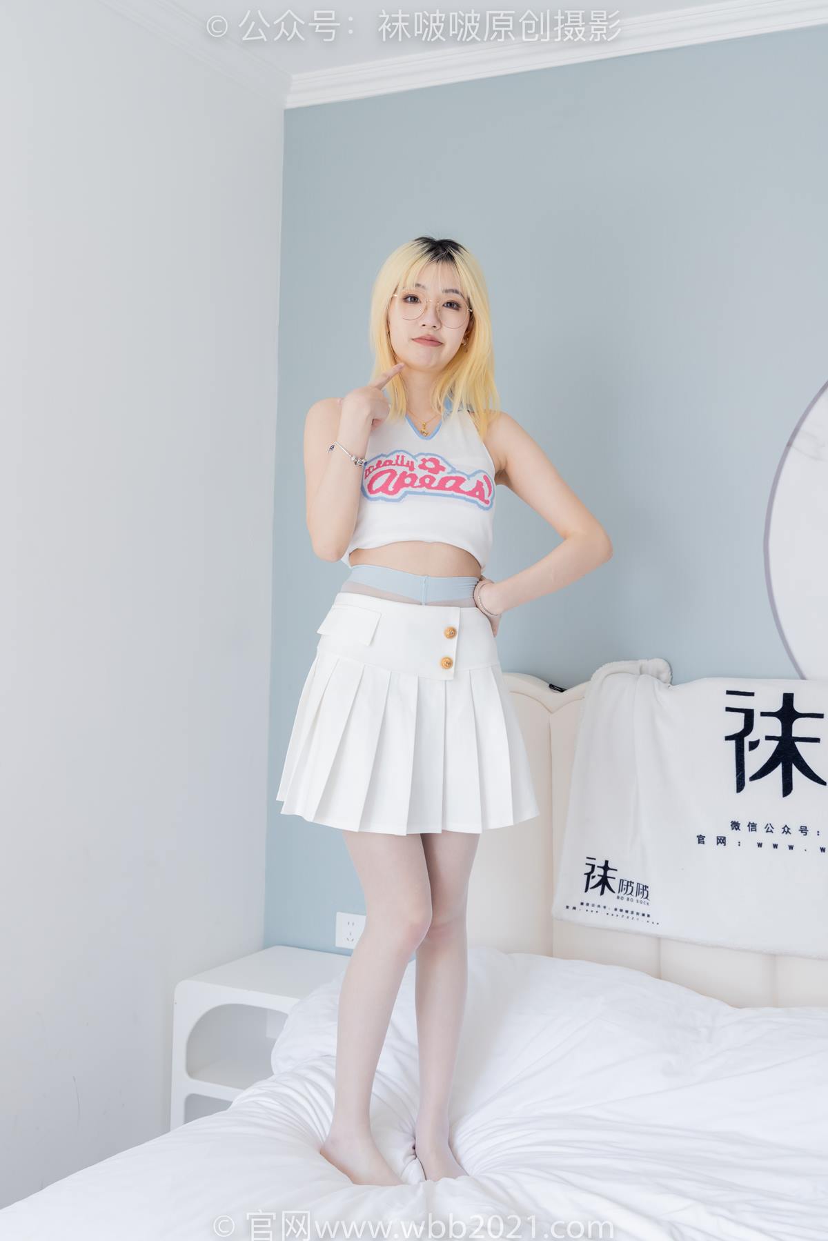 图片[3]-[BoBoSocks袜啵啵]NO.543 小甜豆 高跟鞋、油亮淡蓝丝、腰丝[150P/1V/5.99GB]-美图