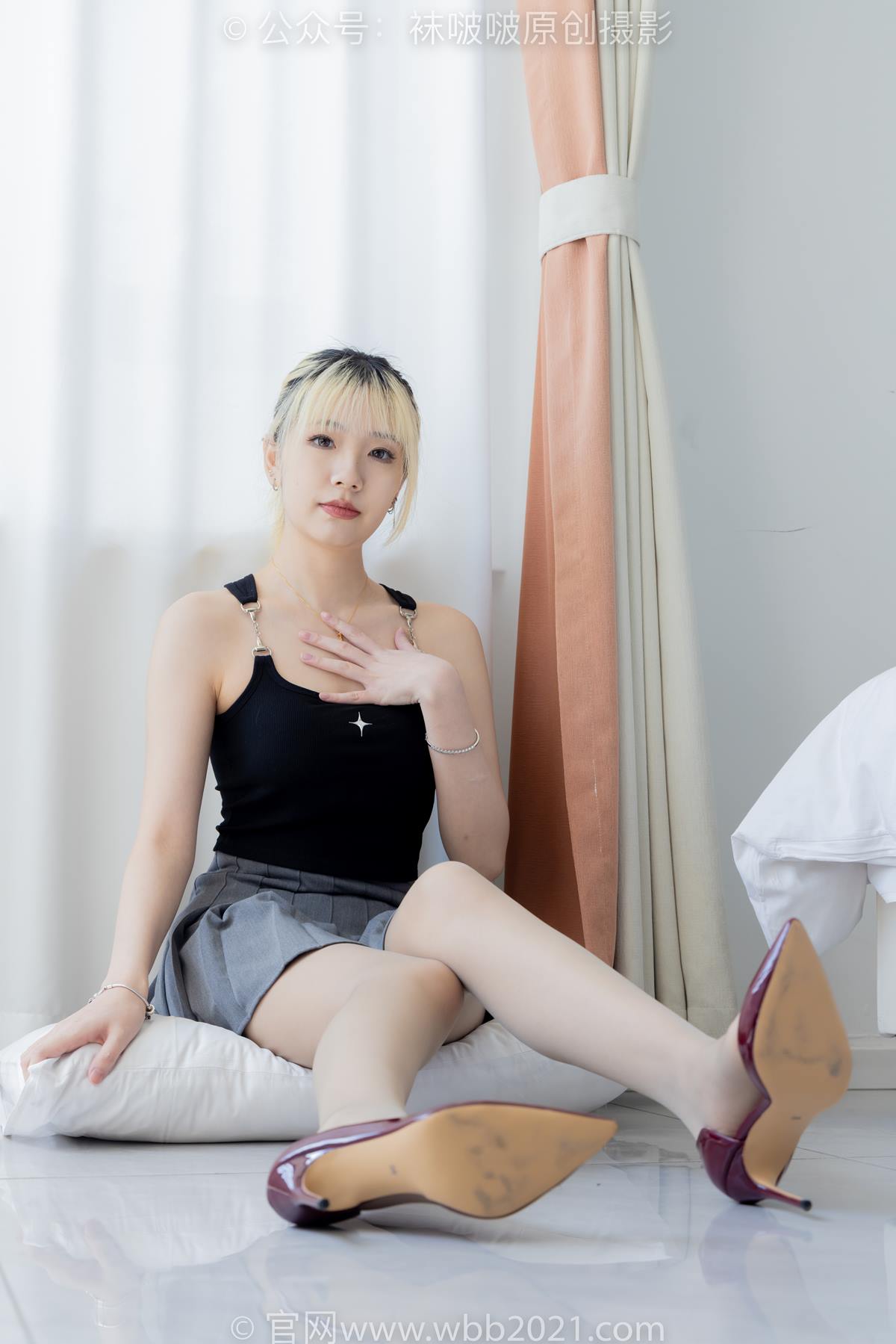 图片[4]-[BoBoSocks袜啵啵]NO.546 小甜豆-高跟鞋、高跟长靴、薄肉丝、薄灰丝、裸足[167P/1V/7.59GB]-美图