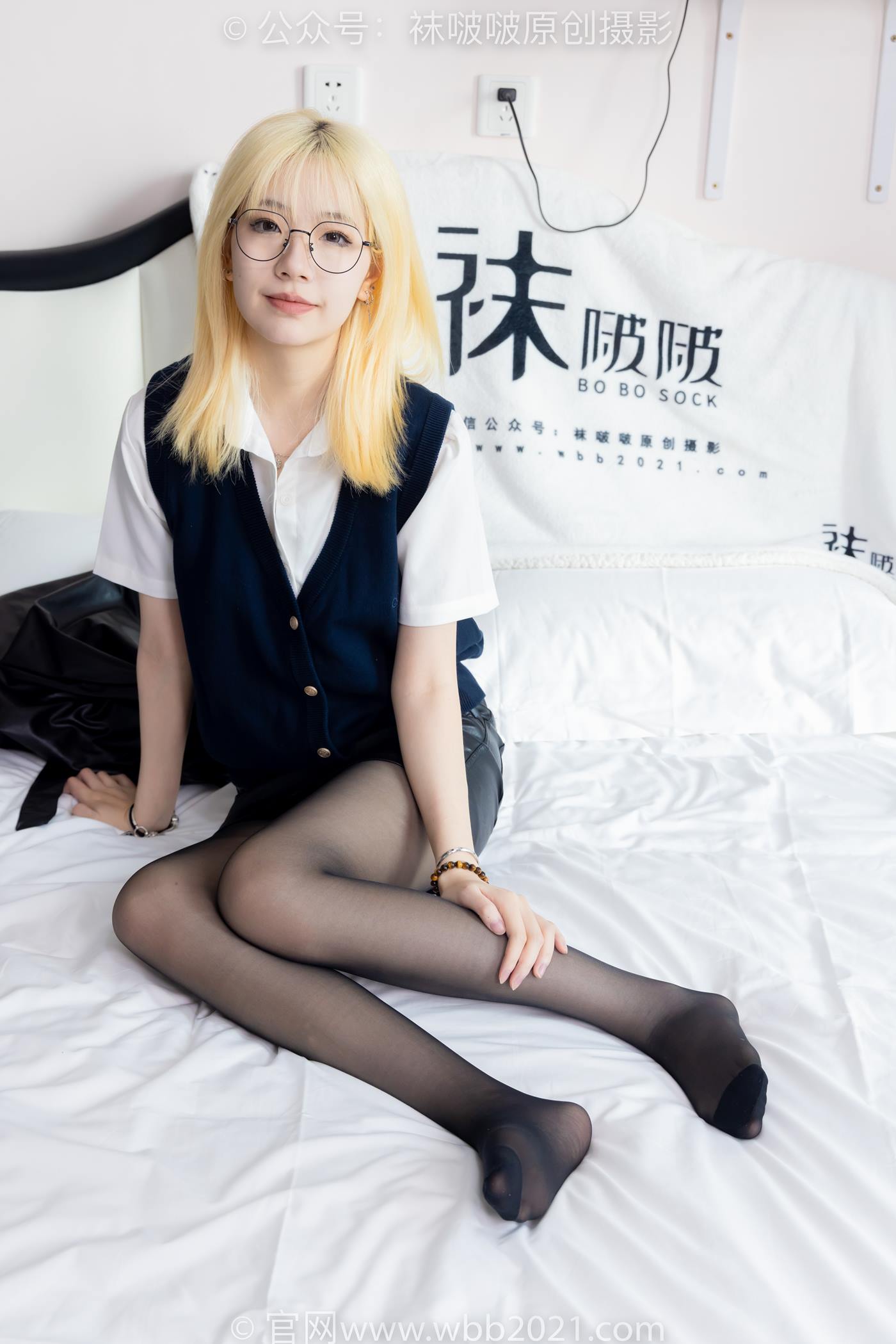 图片[2]-[BoBoSocks袜啵啵]NO.507 小甜豆 高跟长靴、薄黑丝、皮衣外套、ol风[140P/2V/5.96GB]-美图