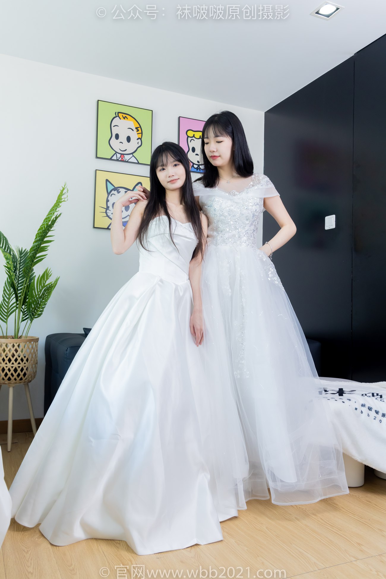 图片[2]-[BoBoSocks袜啵啵]NO.510 小甜豆&甜甜圈-两双高跟鞋、薄肉丝、薄白丝、婚纱主题、互相帮对方腿脚涂抹[172P/1V/7.02GB]-美图