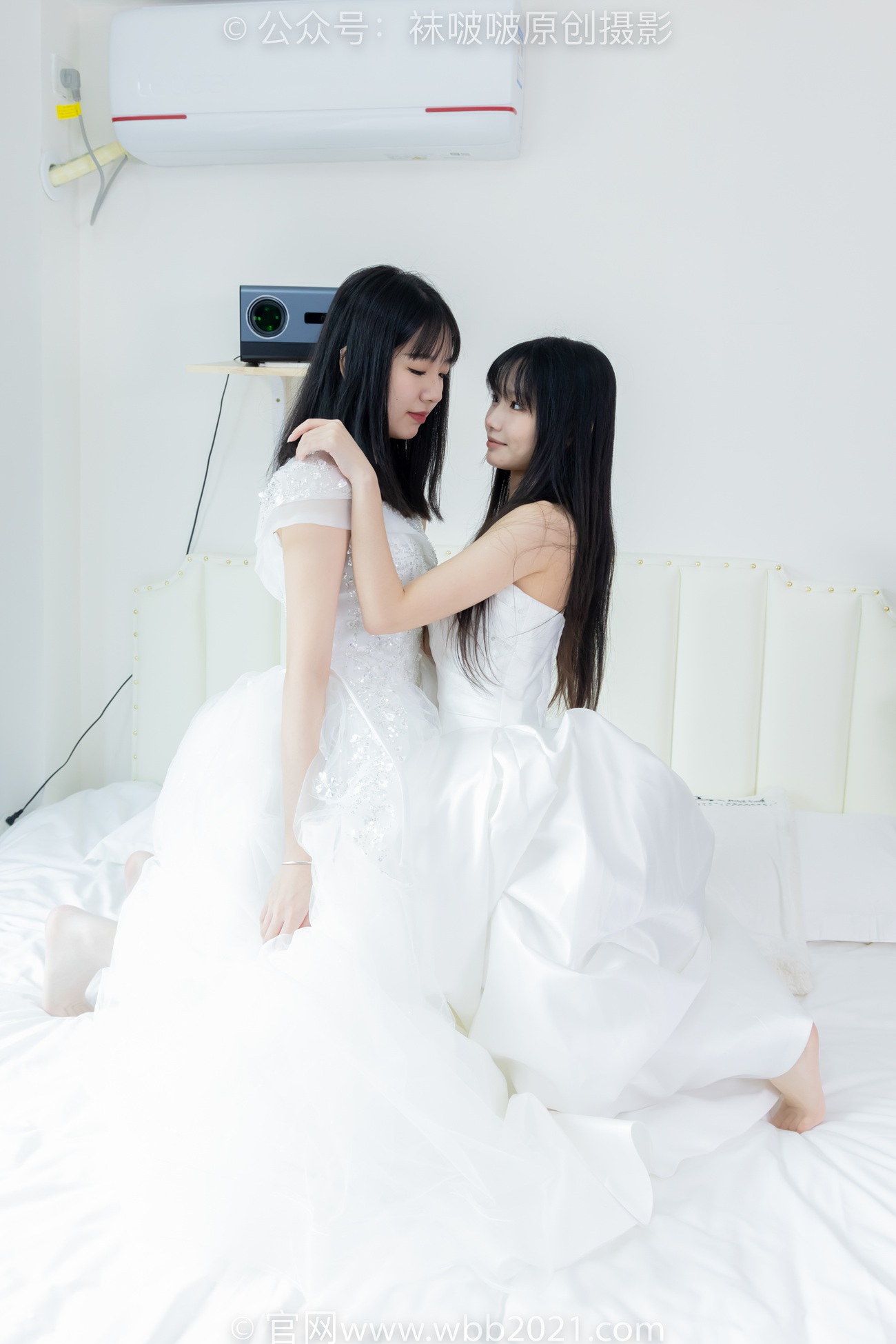 图片[4]-[BoBoSocks袜啵啵]NO.510 小甜豆&甜甜圈-两双高跟鞋、薄肉丝、薄白丝、婚纱主题、互相帮对方腿脚涂抹[172P/1V/7.02GB]-美图