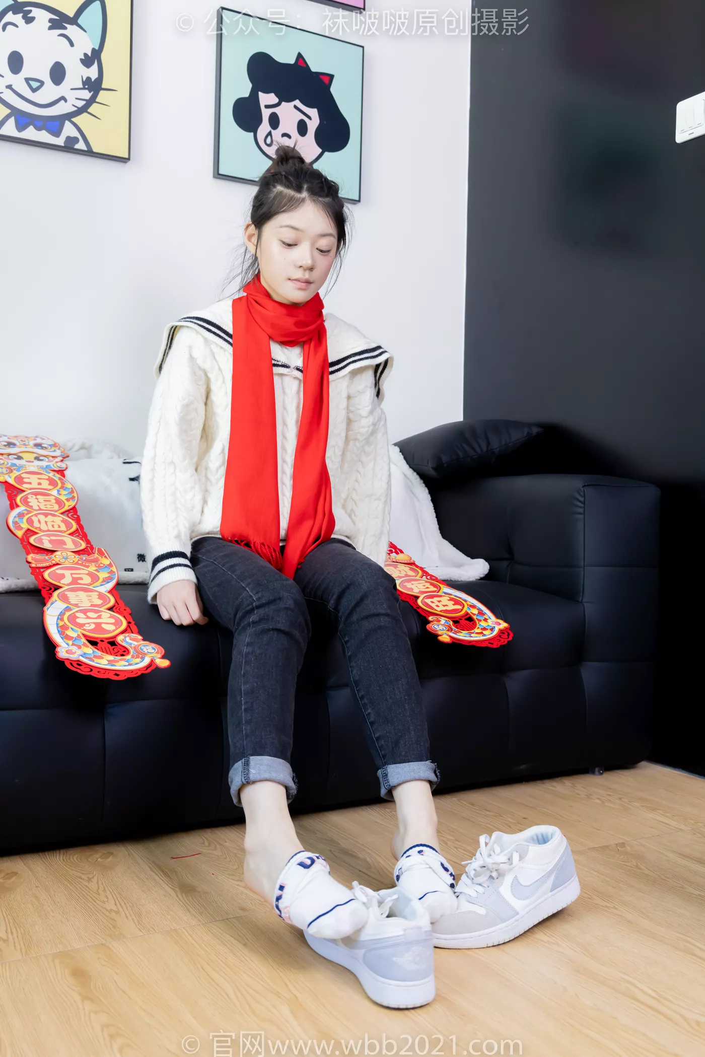 图片[2]-[BoBoSocks袜啵啵]NO.481 糯米-板鞋、白棉袜、裸足、对联迎新春，半脱袜子剧情[150P/1V/6.15GB]-美图