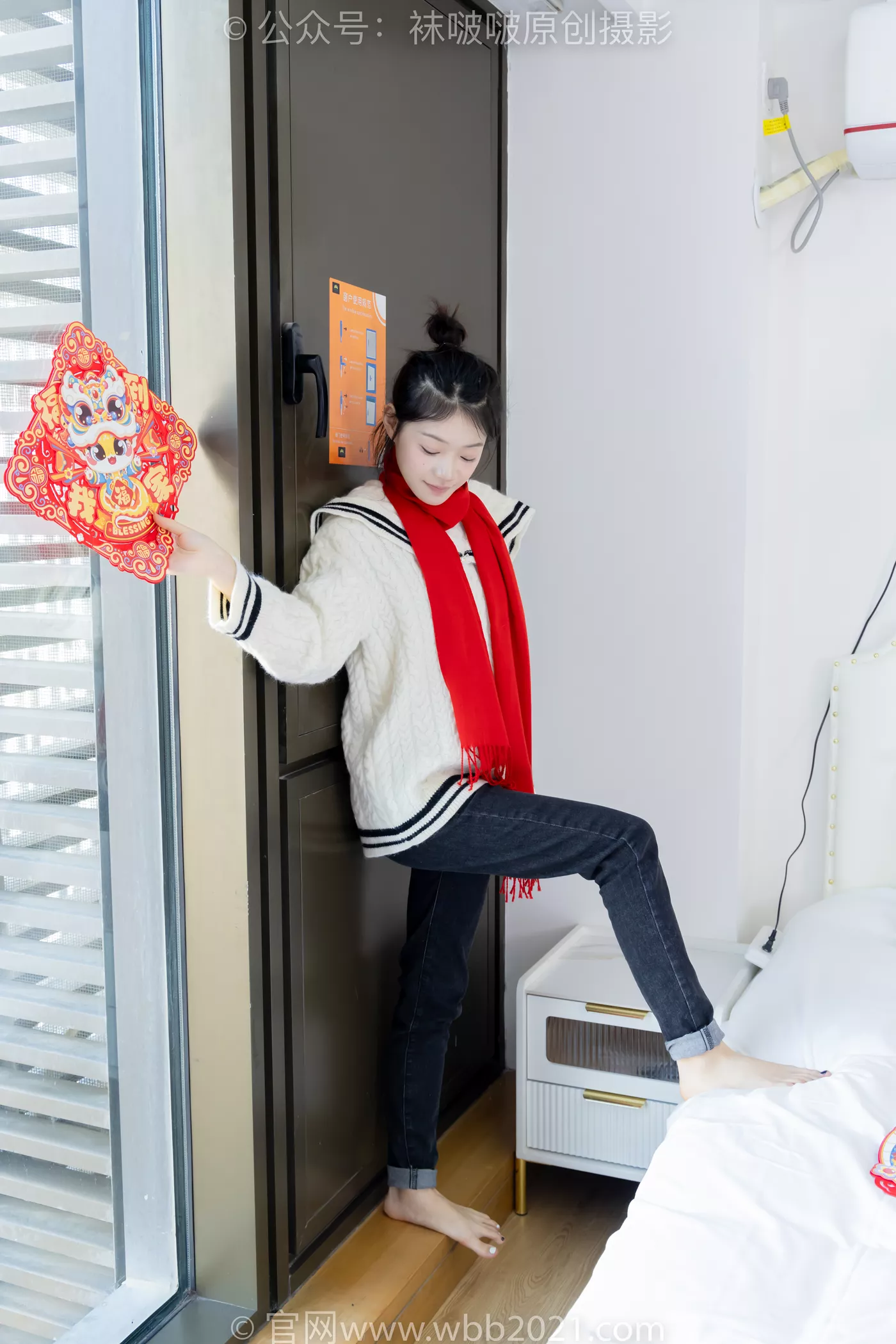 图片[3]-[BoBoSocks袜啵啵]NO.481 糯米-板鞋、白棉袜、裸足、对联迎新春，半脱袜子剧情[150P/1V/6.15GB]-美图