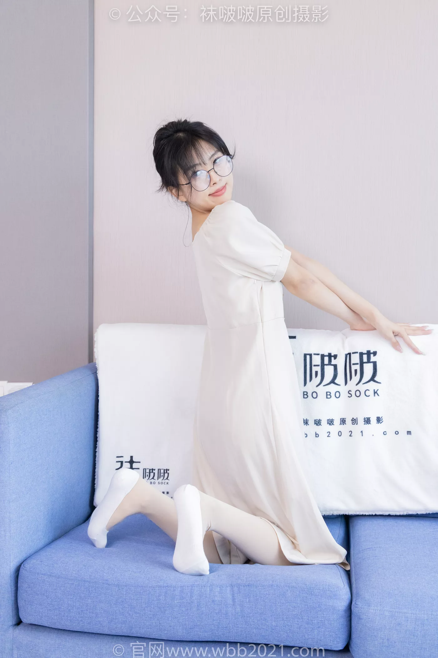 图片[3]-[BoBoSocks袜啵啵]NO.483 奶油-板鞋、白船袜厚肉丝叠穿、厚肉丝、瑜伽动作、船袜和丝袜分别踩葡萄剧情[170P/1V/7.13GB]-美图