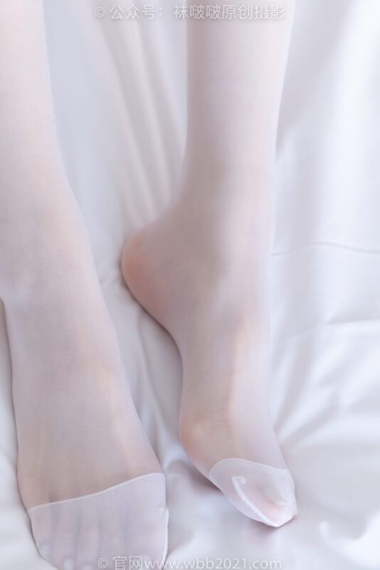 [BoBoSocks袜啵啵]NO.490 稚予 皮鞋、薄白丝[161P/1V/6.08GB]-美图