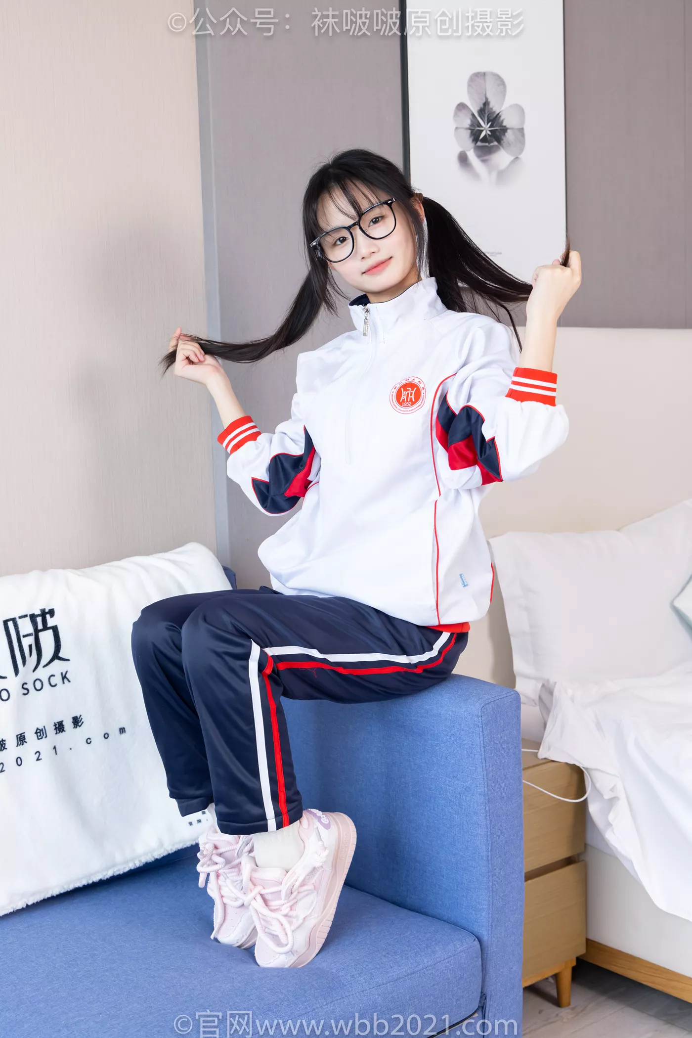 图片[3]-[BoBoSocks袜啵啵]NO.458 甜甜圈-板鞋、白棉袜、肉丝、校服裤里丝[150P/1V/7.35GB]-美图