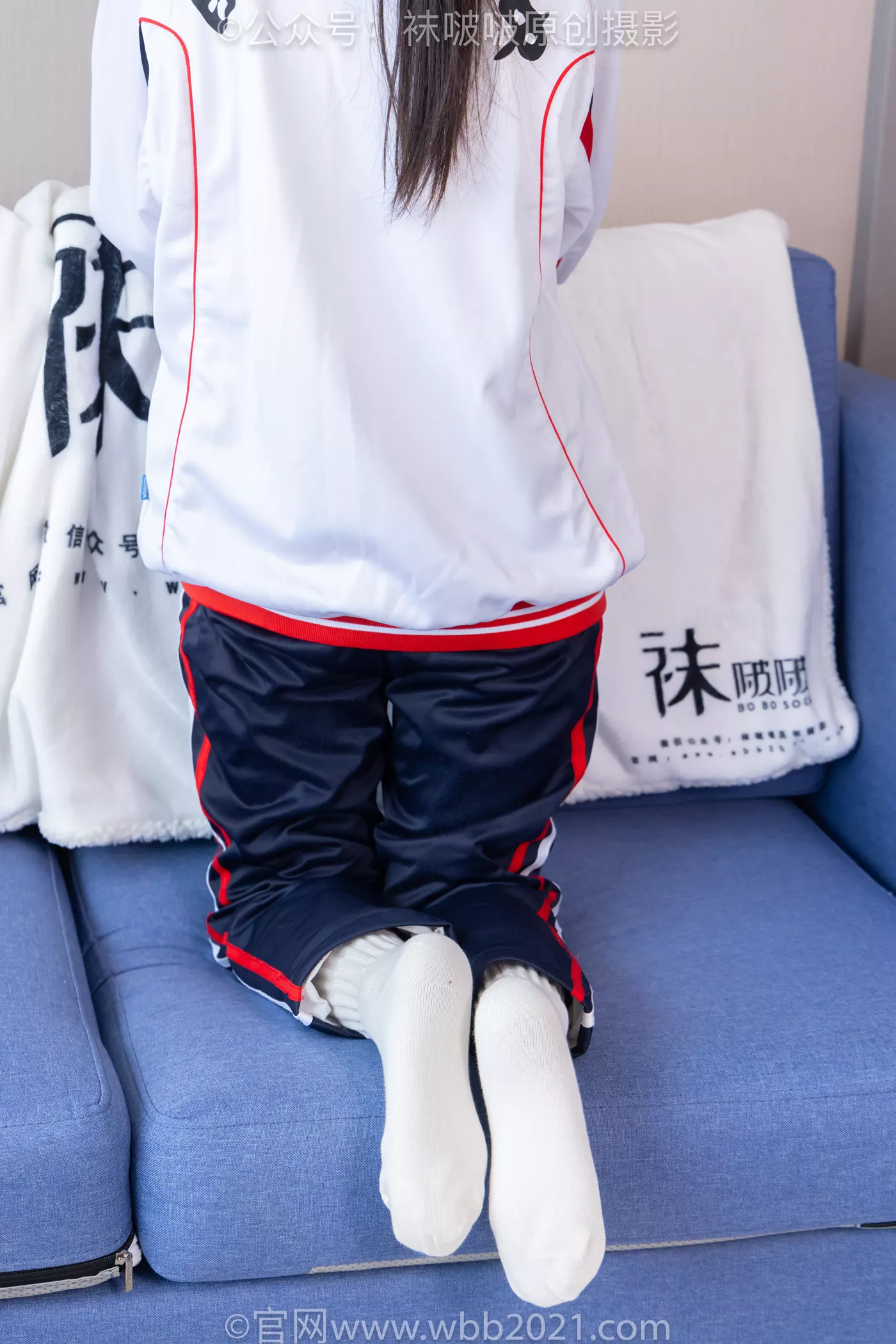 图片[4]-[BoBoSocks袜啵啵]NO.458 甜甜圈-板鞋、白棉袜、肉丝、校服裤里丝[150P/1V/7.35GB]-美图