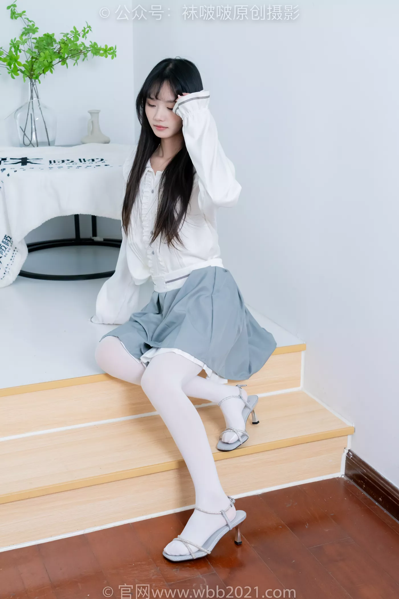 图片[3]-[BoBoSocks袜啵啵]NO.468 甜甜圈-高跟凉鞋、厚白丝、裸足、丝袜和裸足踩蓝莓剧情[150P/1V/7.57GB]-美图