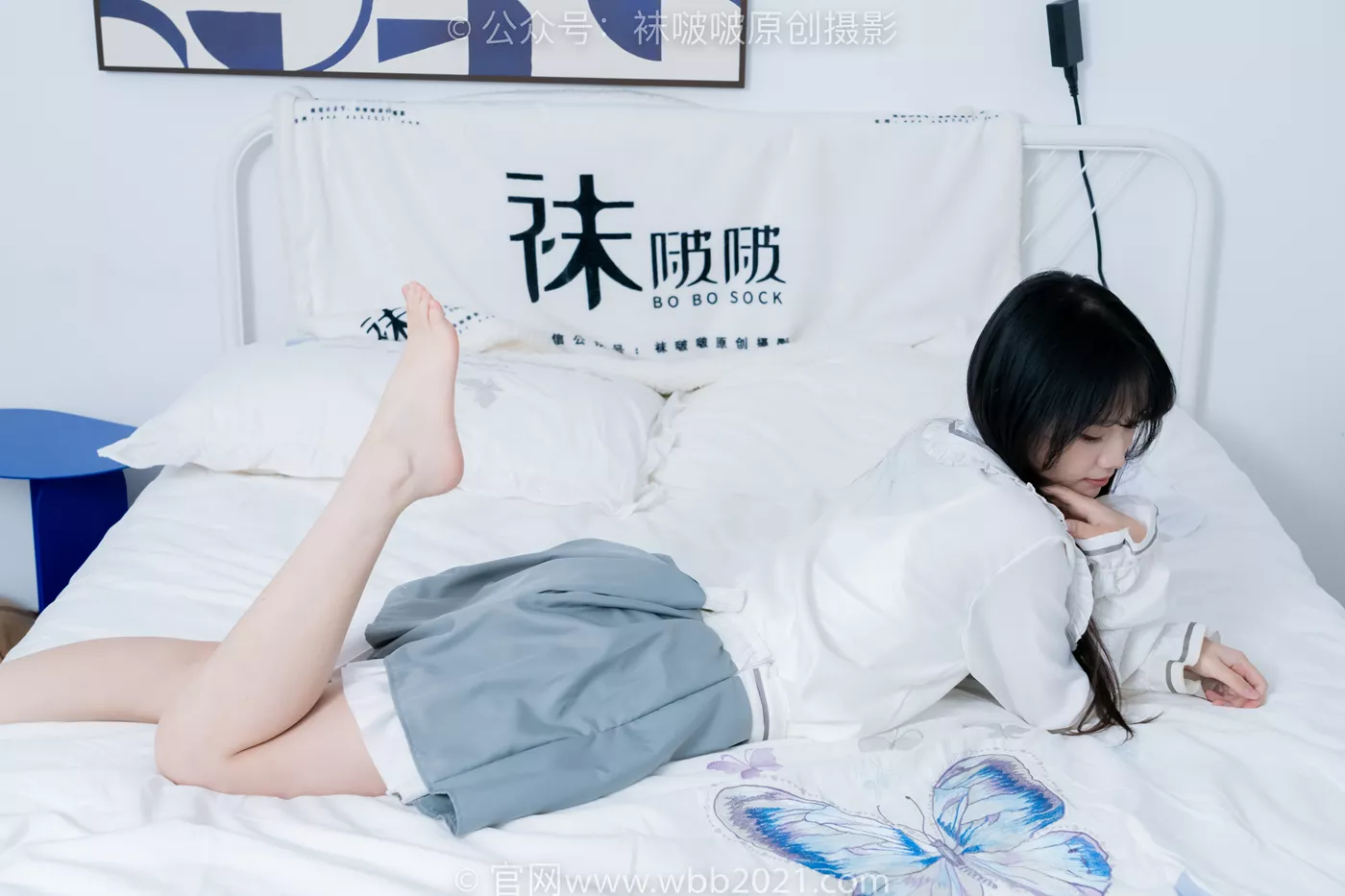 图片[4]-[BoBoSocks袜啵啵]NO.468 甜甜圈-高跟凉鞋、厚白丝、裸足、丝袜和裸足踩蓝莓剧情[150P/1V/7.57GB]-美图