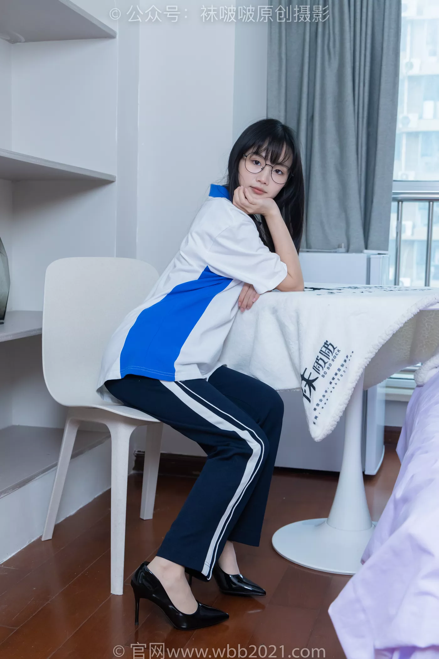 图片[4]-[BoBoSocks袜啵啵]NO.471 甜甜圈-高跟鞋、黑丝、短肉丝、裸足、校服裤里丝[150P/1V/6.89GB]-美图