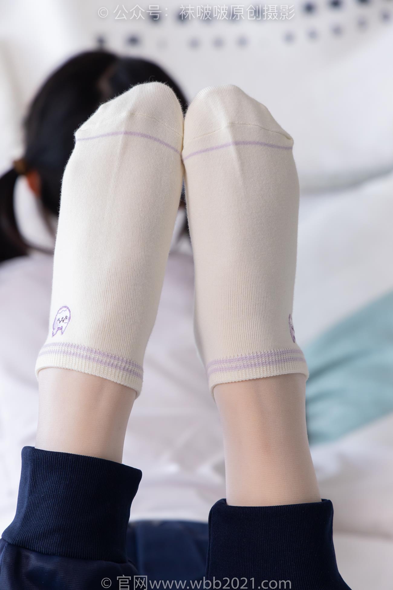 图片[1]-[BoBoSocks袜啵啵]NO.446 甜甜圈 板鞋、白棉袜、白丝、校服裤里丝[150P/1V/6.08GB]-美图