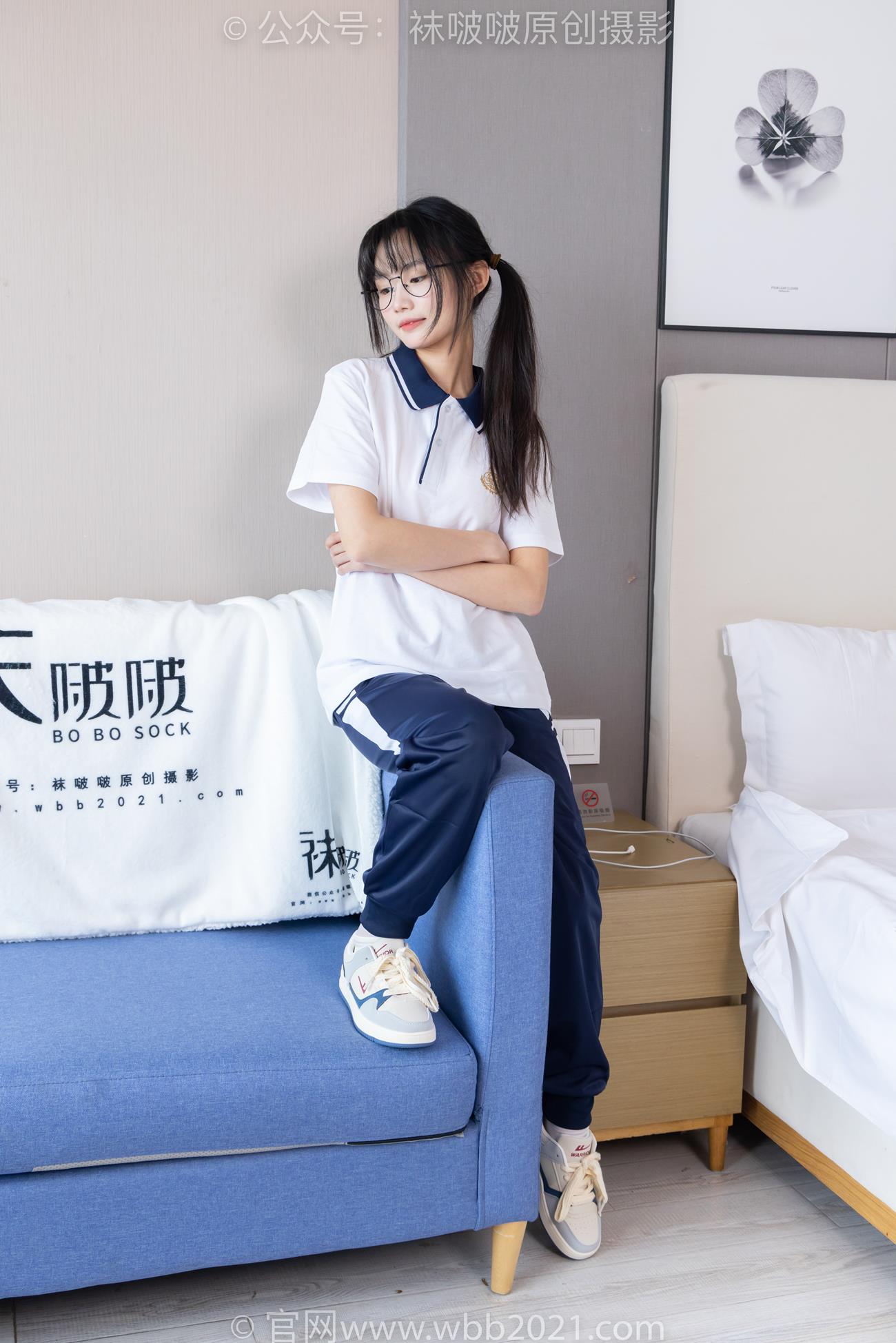 图片[3]-[BoBoSocks袜啵啵]NO.446 甜甜圈 板鞋、白棉袜、白丝、校服裤里丝[150P/1V/6.08GB]-美图