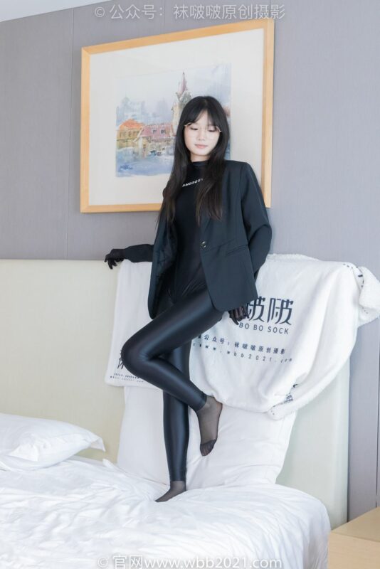 [BoBoSocks袜啵啵]NO.423 甜甜圈-长靴、黑丝、连体衣裤里丝[145P/1V/6.77GB]-美图