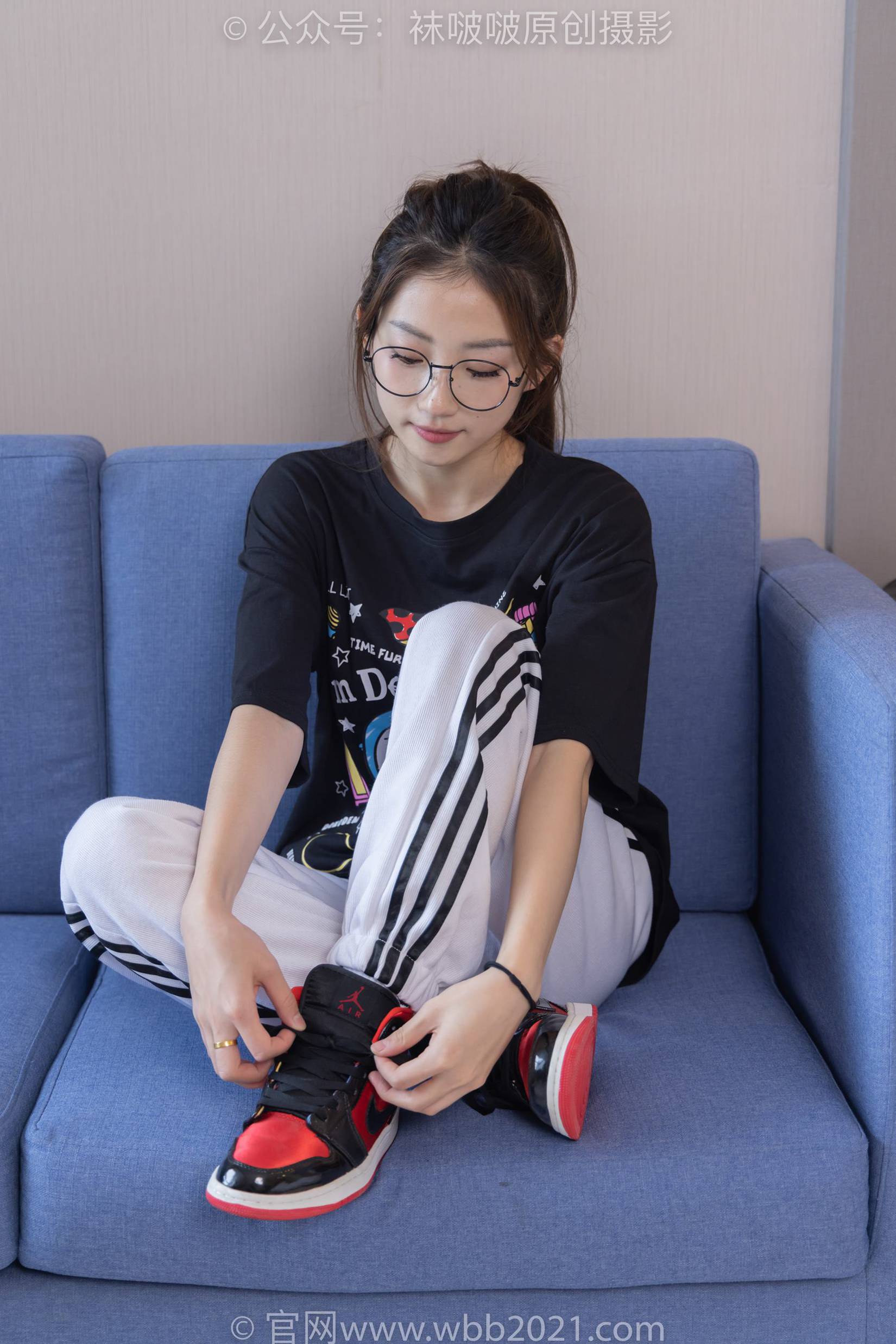 图片[3]-[BoBoSocks袜啵啵]NO.382 小沫-板鞋、白棉袜[143P/1V/5.58GB]-美图