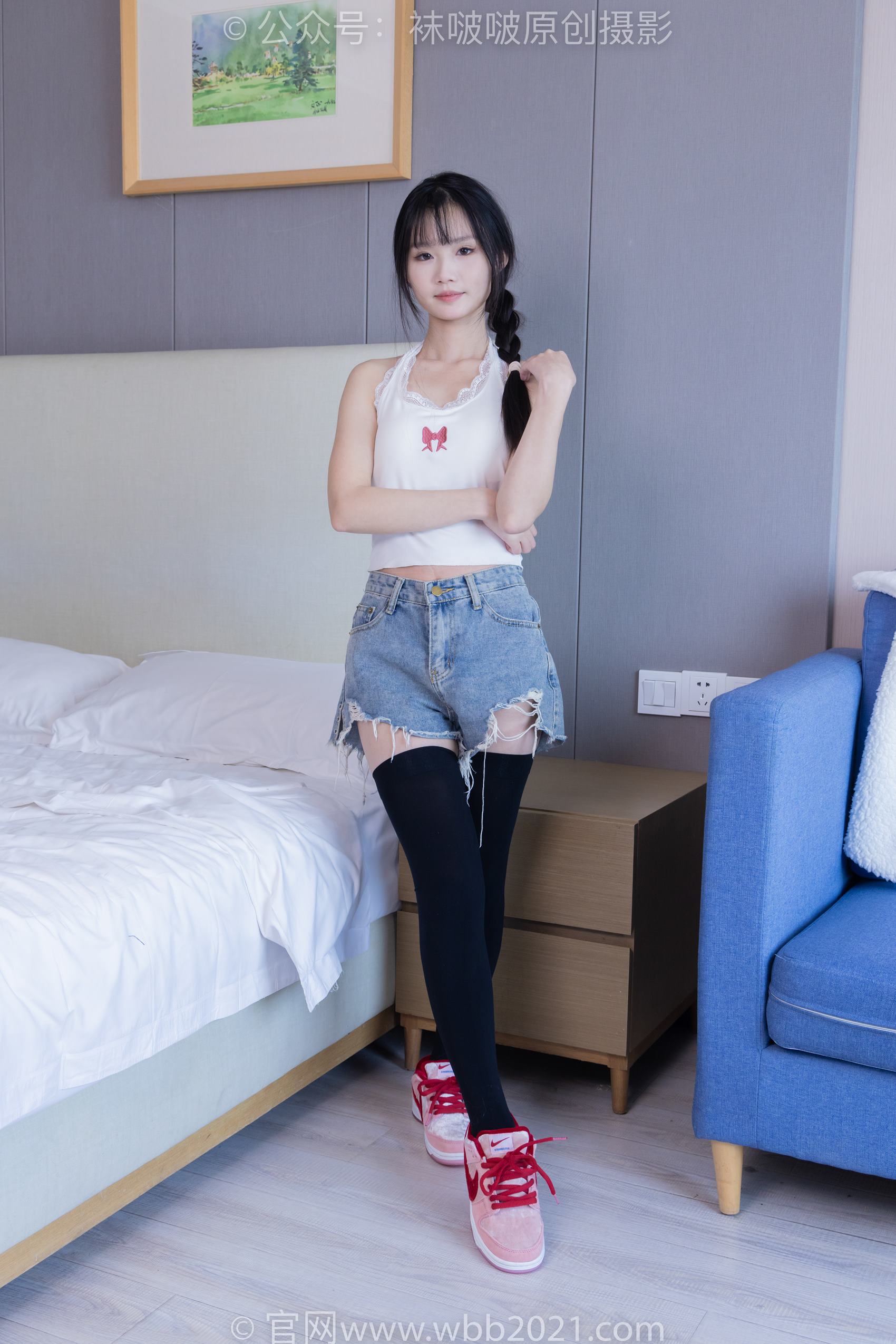 图片[2]-[BoBoSocks袜啵啵]NO.390 甜甜圈-板鞋、厚黑丝大腿袜、厚白丝大腿袜[148P/1V/6.19GB]-美图