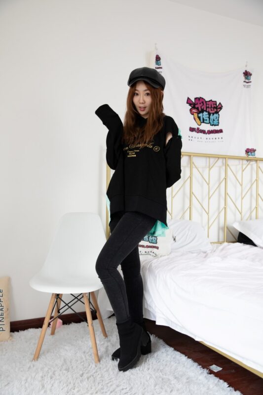 勿恋传媒 NO.567 优优-秋意冬词 [145P/1V/3.45G]-美图