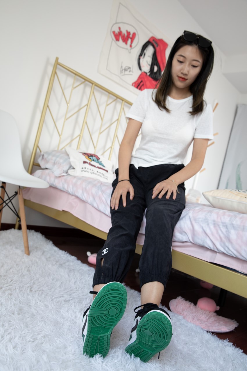 图片[3]-勿恋传媒 NO.520 珊珊-月下酒歌 [141P/1V/4.47G]-美图