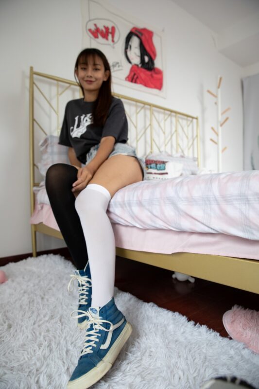 勿恋传媒 NO.525 岚岚-神说，爱如捕风 [198P/1V/5.56G]-美图