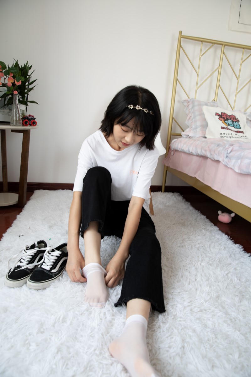 图片[2]-勿恋传媒 NO.504 小凌-时光深处 [160P/1V/3.71G]-美图