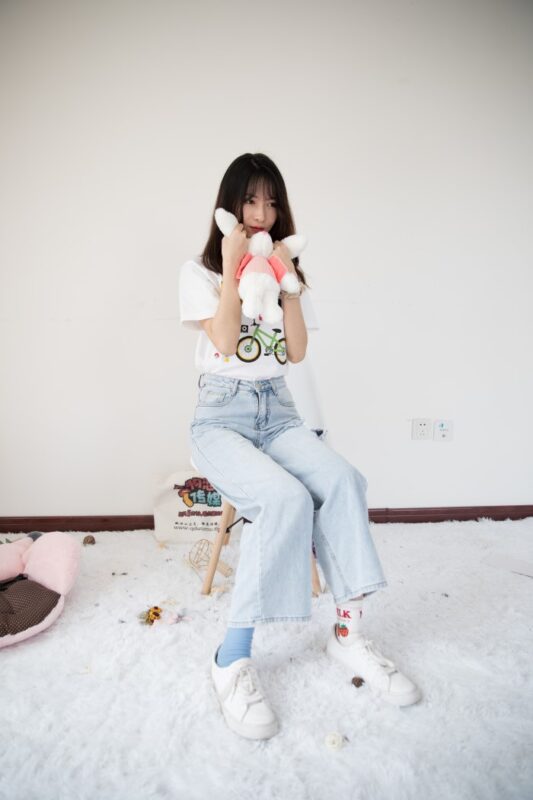 勿恋传媒 No.363 冬冬-铃兰花与露水 [192P/1V/4.68G]-美图