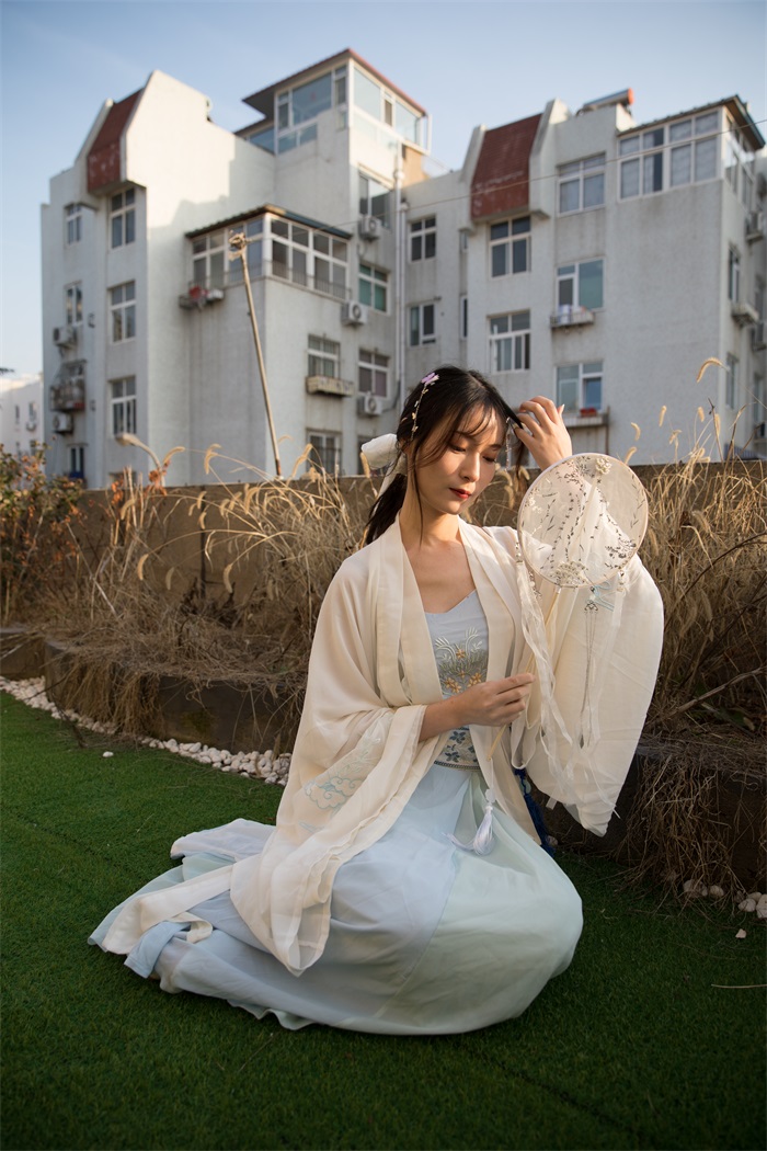 图片[4]-勿恋传媒 No.300 猫耳-给您拜年啦 [110P/1V/2.58G]-美图