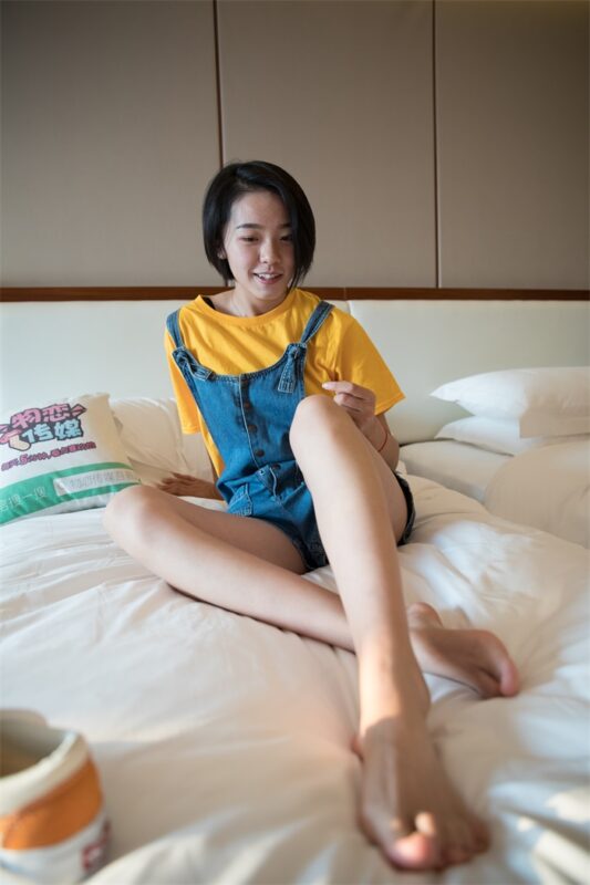 勿恋传媒 No.210 小飞-超治愈的笑容 [167P/1V/3.04G]-美图