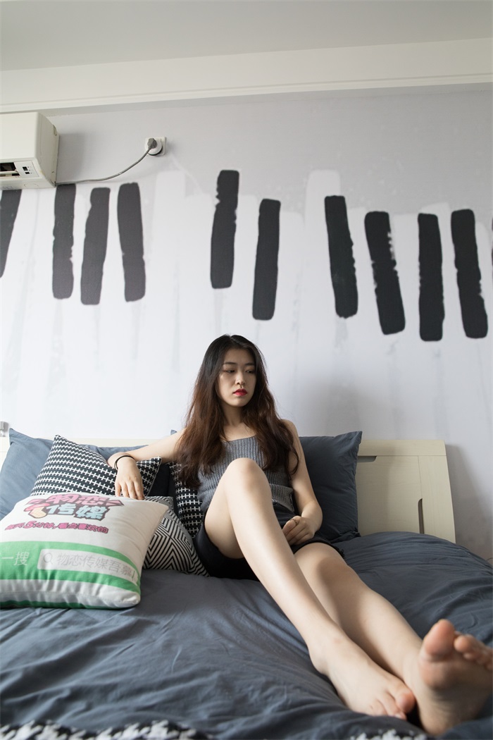 图片[1]-勿恋传媒 No.185 佳琪-不多见的小高跟 [126P/1V/2.42G]-美图