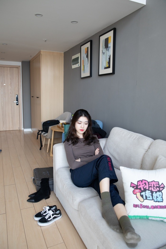 图片[1]-勿恋传媒 No.099 佳琪-可御可萌-浪漫红唇的温柔与美腿 [149P/1V/2.03GB]-美图