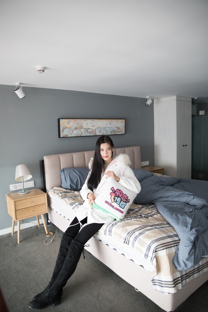 图片[2]-勿恋传媒 No.101 苏镶-气质女神的过膝长靴 [188P/1V/3.27GB]-美图