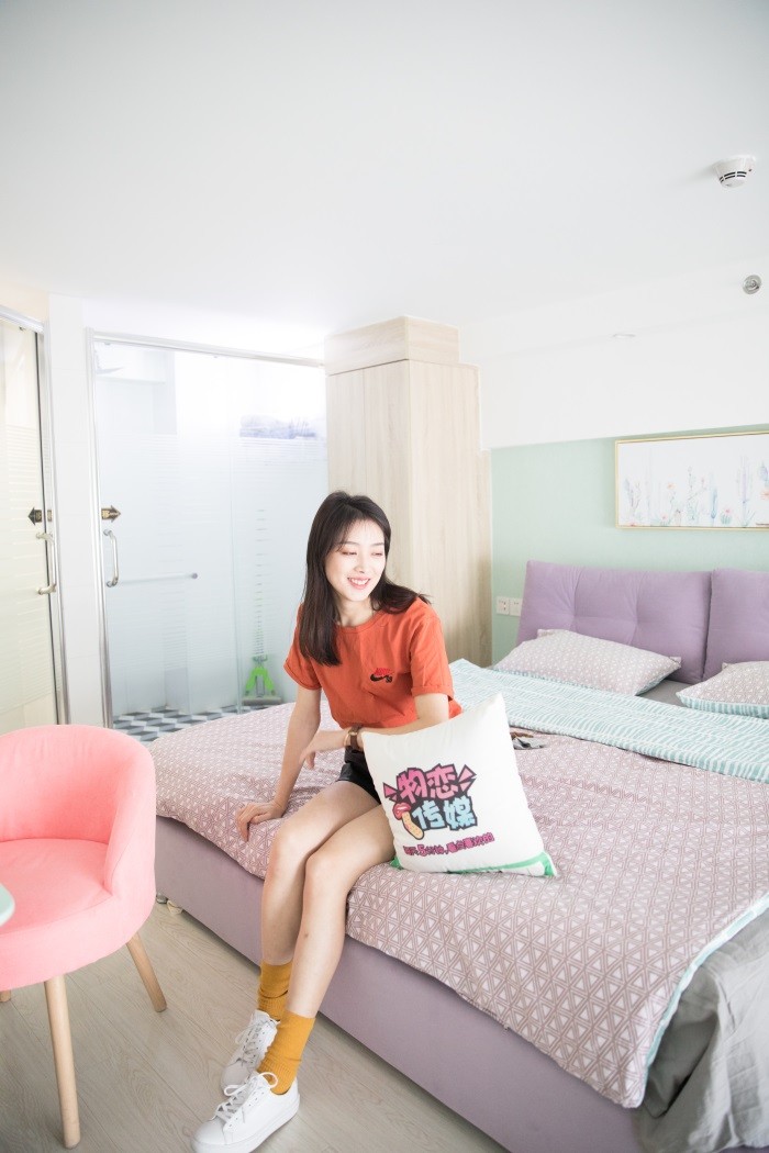 图片[2]-勿恋传媒 No.104 心怡-爱像一道光，如此美妙 [158P/1V/2.99GB]-美图