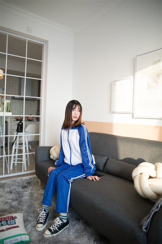 勿恋传媒 No.107 猫耳-清纯校服与帆布鞋之舞 [195P/1V/3.71GB]-美图