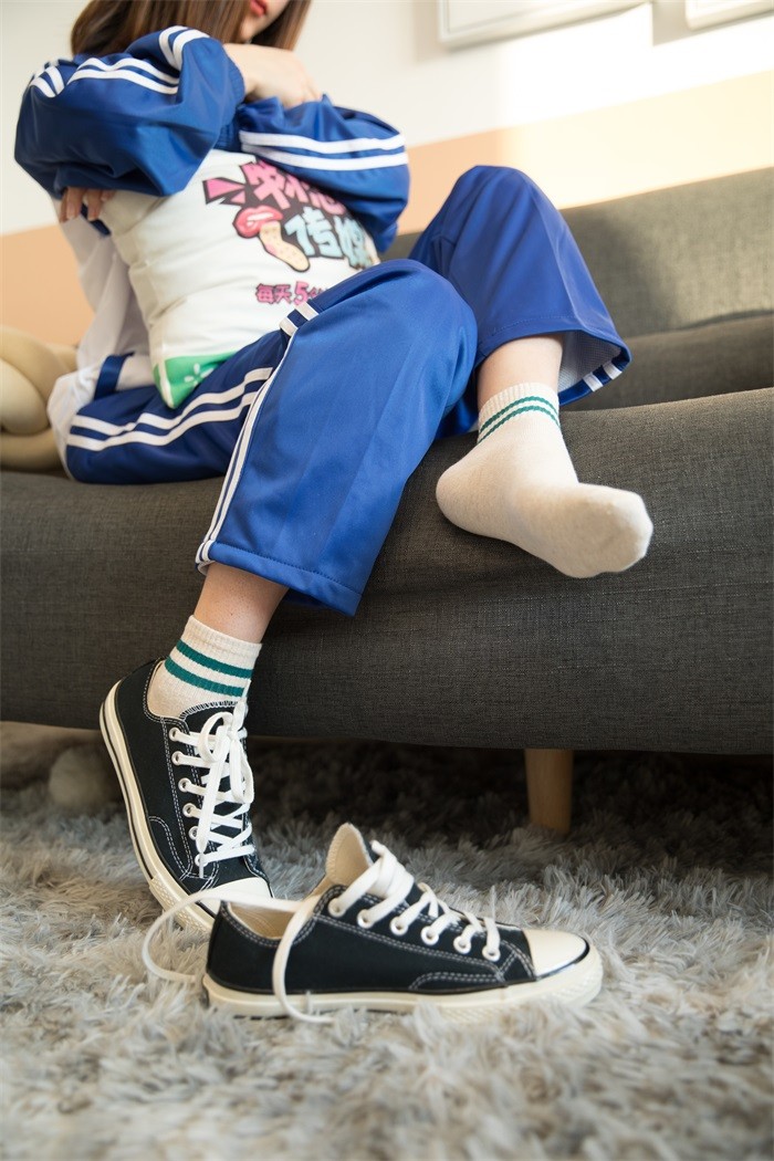 图片[2]-勿恋传媒 No.107 猫耳-清纯校服与帆布鞋之舞 [195P/1V/3.71GB]-美图