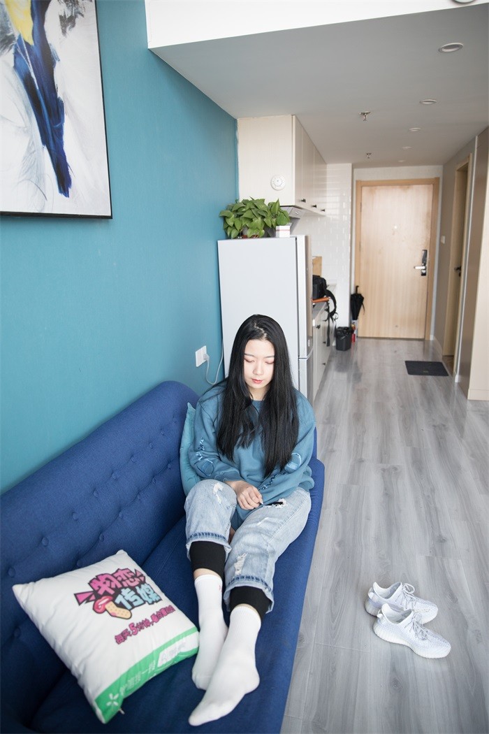 图片[3]-勿恋传媒 No.113 铛铛-可爱的披肩发娃娃脸女生 [150P/1V/3.15GB]-美图