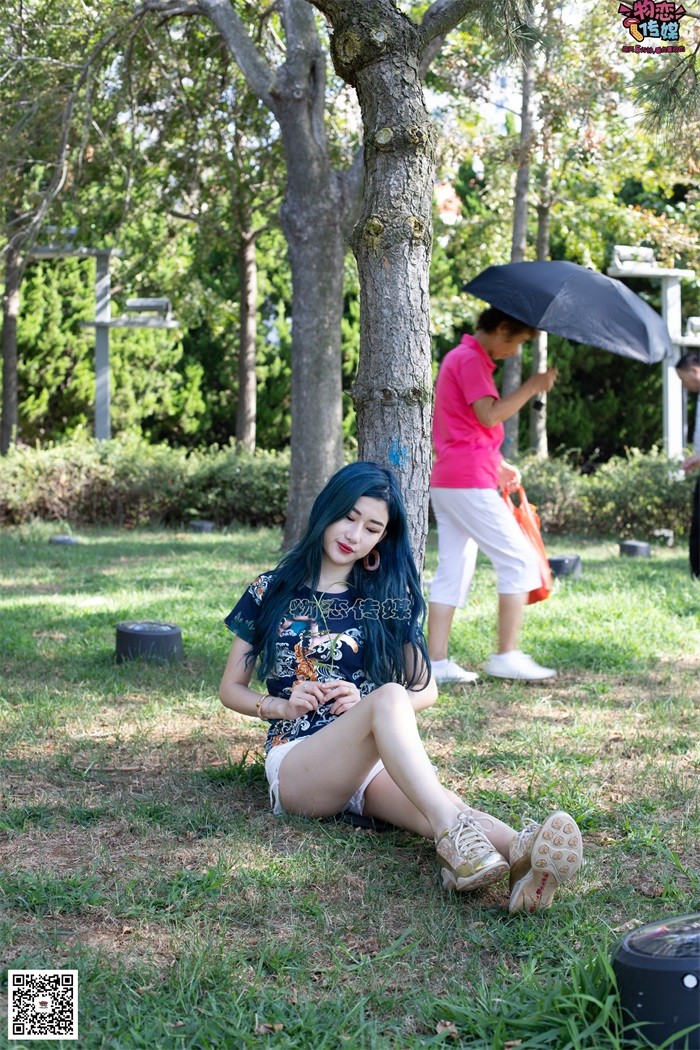 图片[2]-勿恋传媒 No.057 摇滚重金属,狂野的温柔,纯情的安踏白棉袜 [190P/1V/1.42GB]-美图