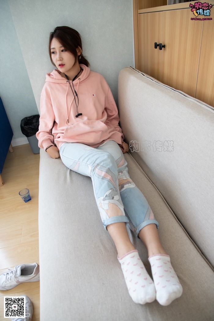 图片[2]-勿恋传媒 No.071 韵味十足的小解解搭配白色nike板鞋 [171P/1V/1.40GB]-美图