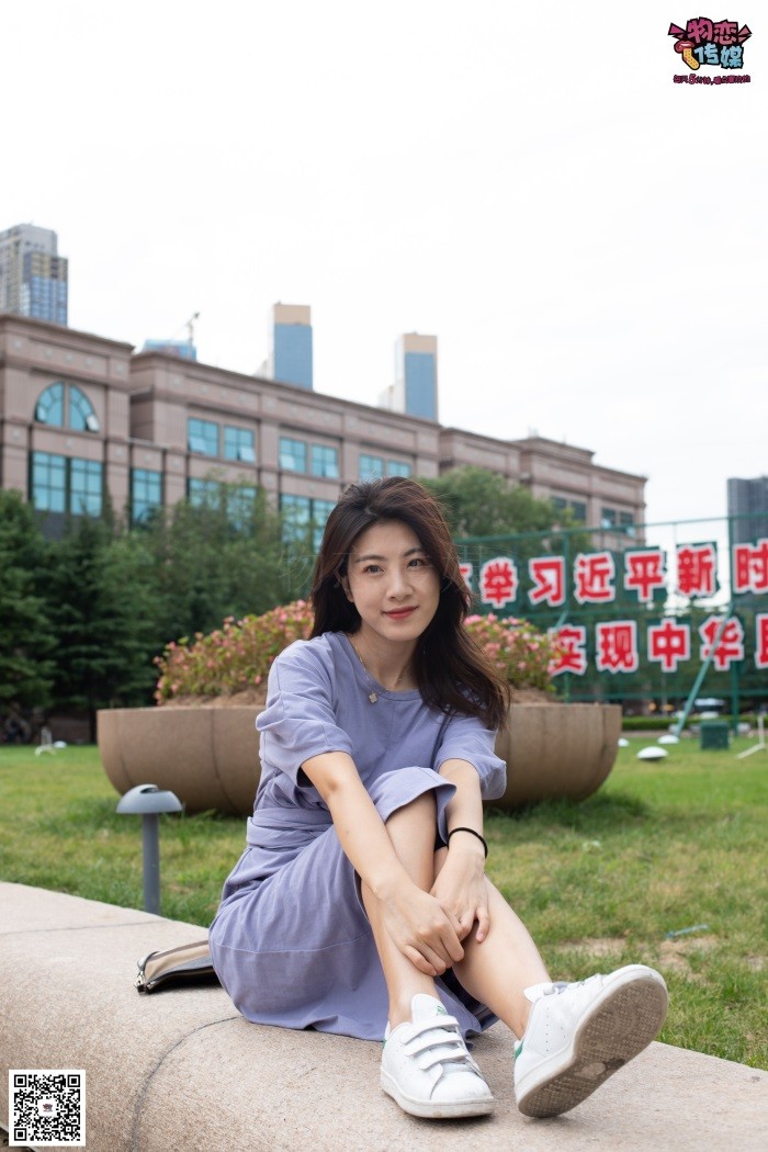 图片[1]-勿恋传媒 No.043 湛蓝连衣裙搭配板鞋船袜 [187P/1V/1.28GB]-美图