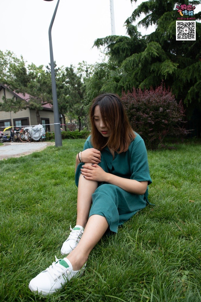 图片[3]-勿恋传媒 No.019 地道的青岛小解解哦,白色板鞋搭配白色船袜 [99P/594MB]-美图