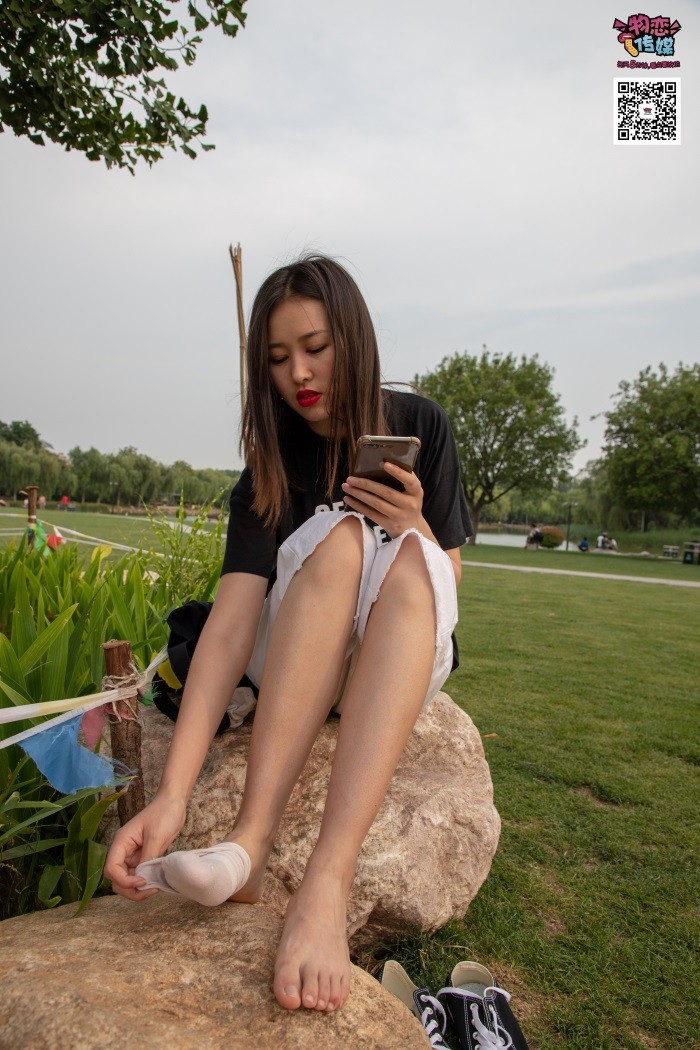 图片[1]-勿恋传媒 No.021 夏日么么茶,清新棉袜配黑色帆布鞋 [223P/1V/3.14GB]-美图