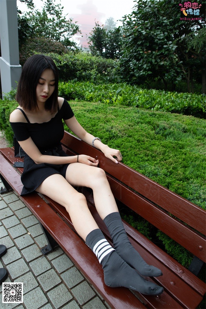 图片[2]-勿恋传媒 No.030 剑眉星目,烈焰红唇,玉姐范镁钕与可爱棉袜的反差萌 [189P/1V/1.92GB]-美图