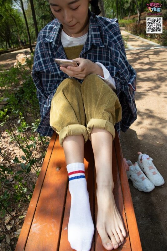 勿恋传媒 No.013 气质独特的邻家小妹,粉色小棉袜加白袜哦 [187P/1.22GB]-美图