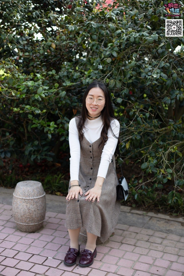 图片[3]-勿恋传媒 No.015 书香气质女生，肉丝搭配白棉袜 [192P/1V/1.46GB]-美图