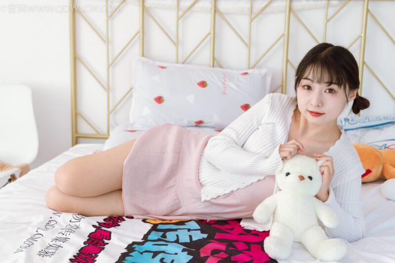 勿恋传媒 NO.1001 月心[139P/1V/3.40GB]-美图