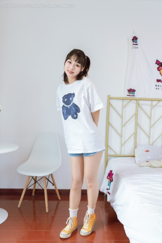 勿恋传媒 NO.1008 月心[145P/1V/3.84GB]-美图