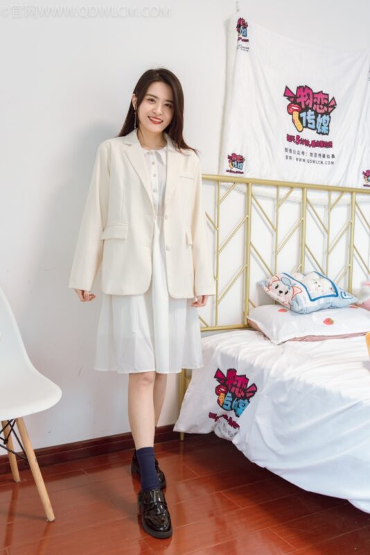 勿恋传媒 NO.1012 然然[145P/1V/4.73GB]-美图