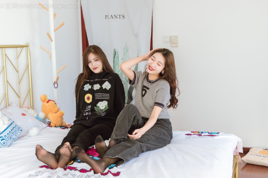 图片[4]-勿恋传媒 NO.1015 闺蜜[139P/1V/4.32GB]-美图