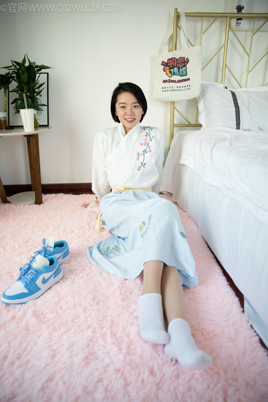 图片[3]-勿恋传媒 NO.987 小飞-那年明月[144P/1V/3.46GB]-美图