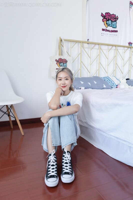 勿恋传媒 NO.942期 小鹿-风与雨[185P/1V/4.84GB]-美图